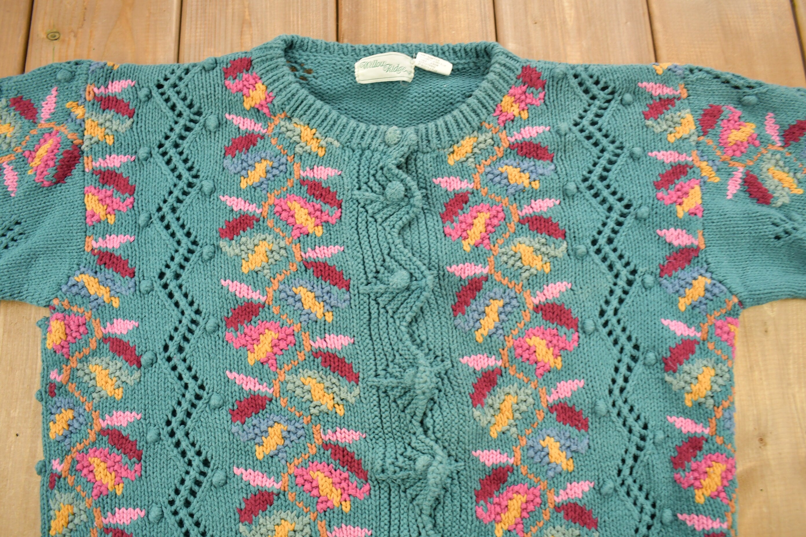 Vintage 1990s Willow Ridge Floral Theme Knitted Cardigan Sweater