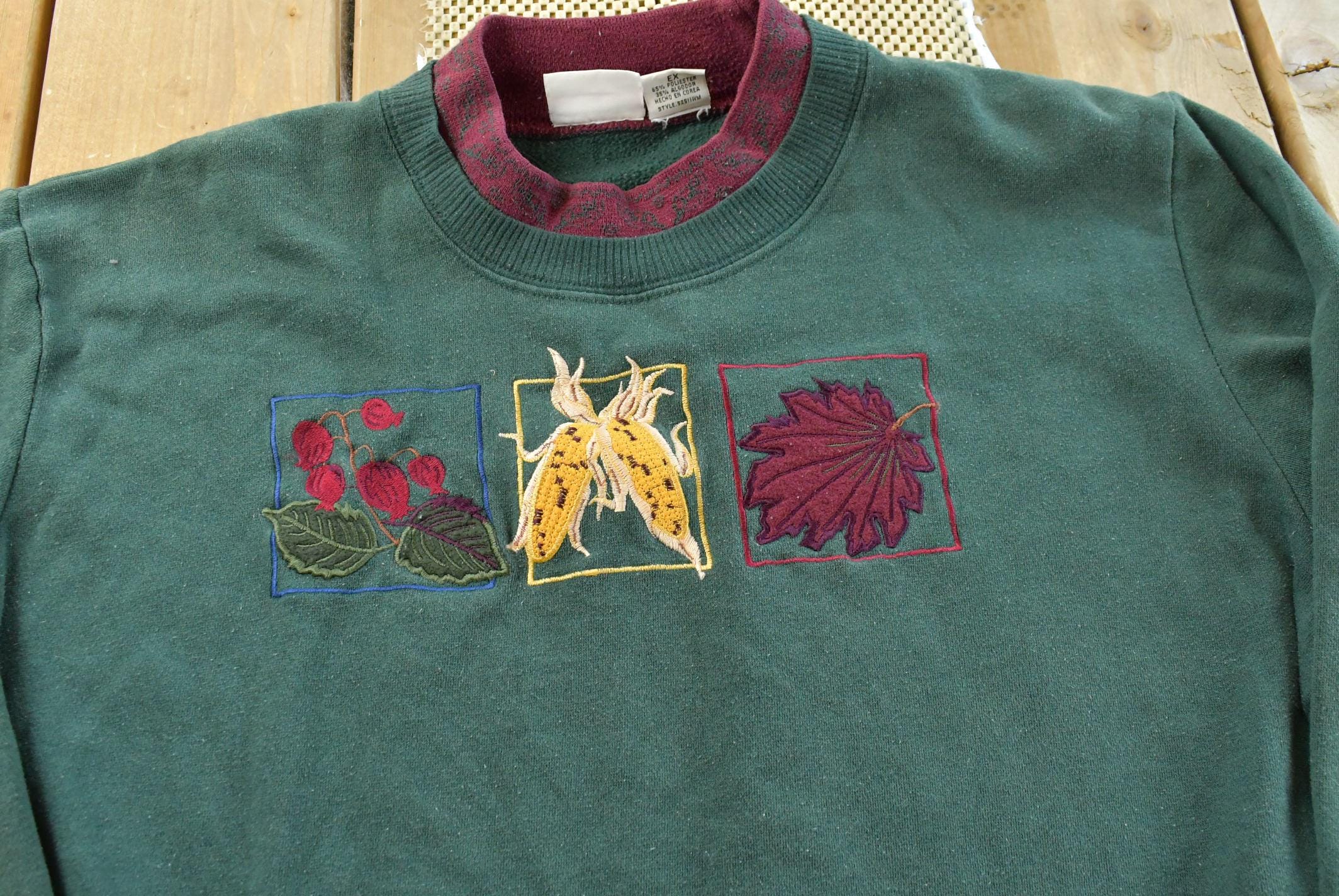 Vintage 1990s Bobbie Brooks Double Collar Embroidered Plants Cute Crewneck Sweater Mens