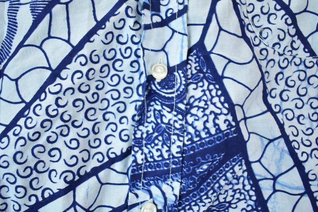 Vintage 1990s Crazy Pattern Abstract Button Up Shirt /