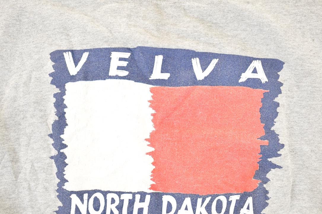 Vintage 1990s Velva North Dakota Destination Crewneck Sweatshirt Men's L