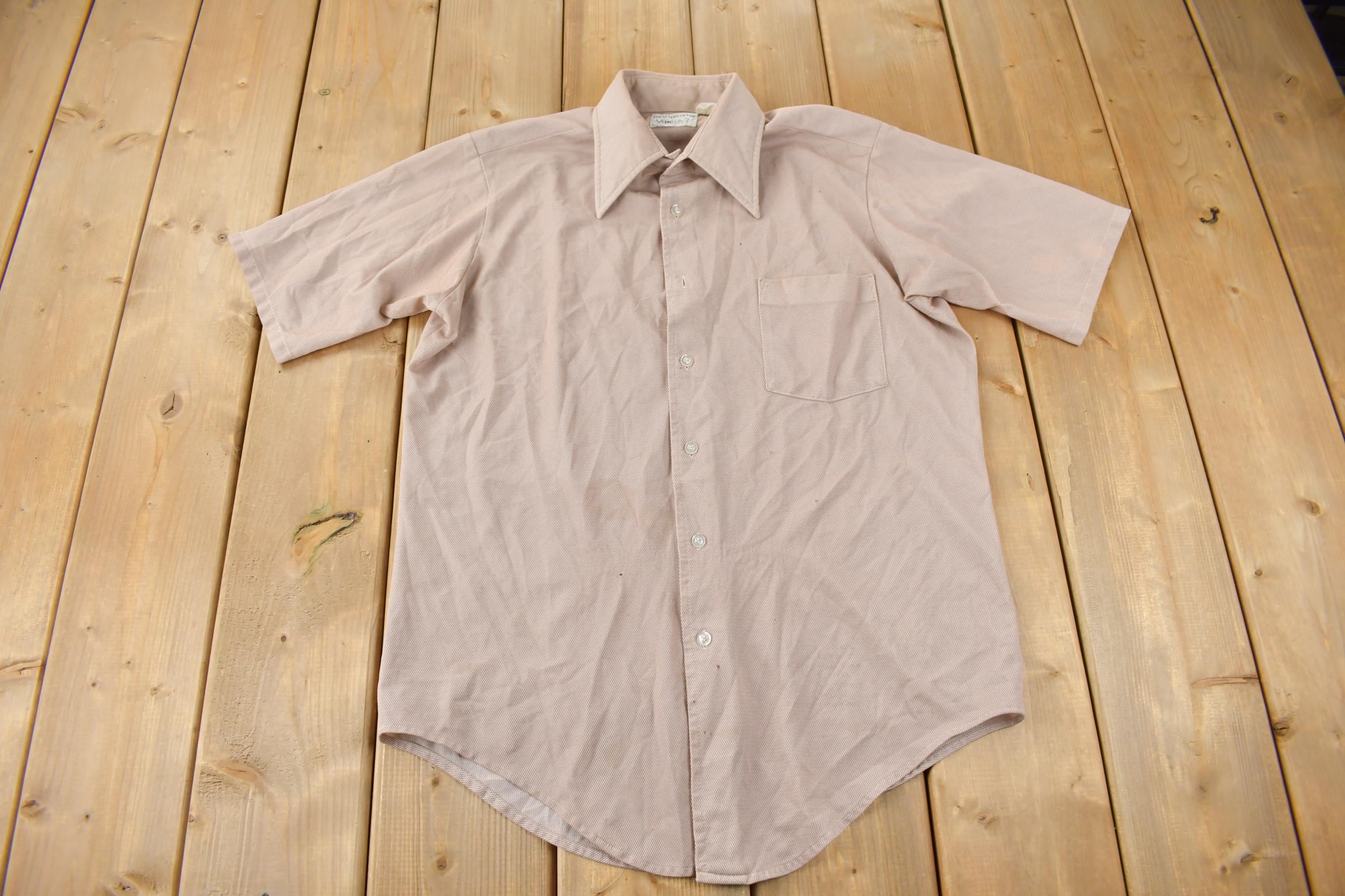 Vintage 1980s Van Heusen Short Sleeve Button Up Shirt