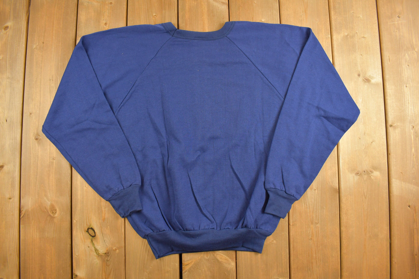 Vintage 1980s Blank Blue Stag Crewneck Sweatshirt / 80s Crewneck / Made In Canada / Essential / 80s Blank / Raglan Sleeve Crewneck