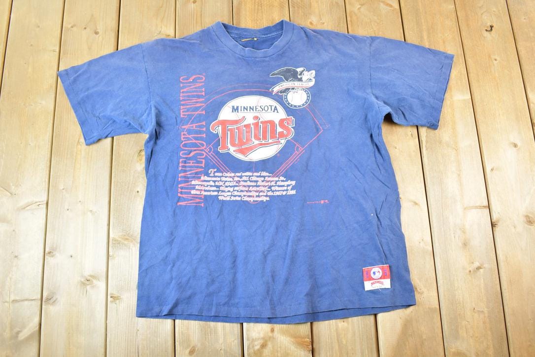Vintage 90s Minnesota Twins Graphic T-Shirt - MLB Baseball
