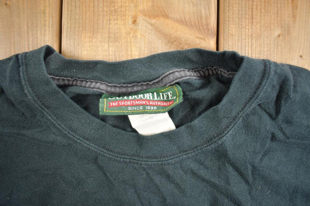 Vintage 1990s Sportsman Outdoor Life Authority Wolf Crewneck Sweatshirt Made In USA