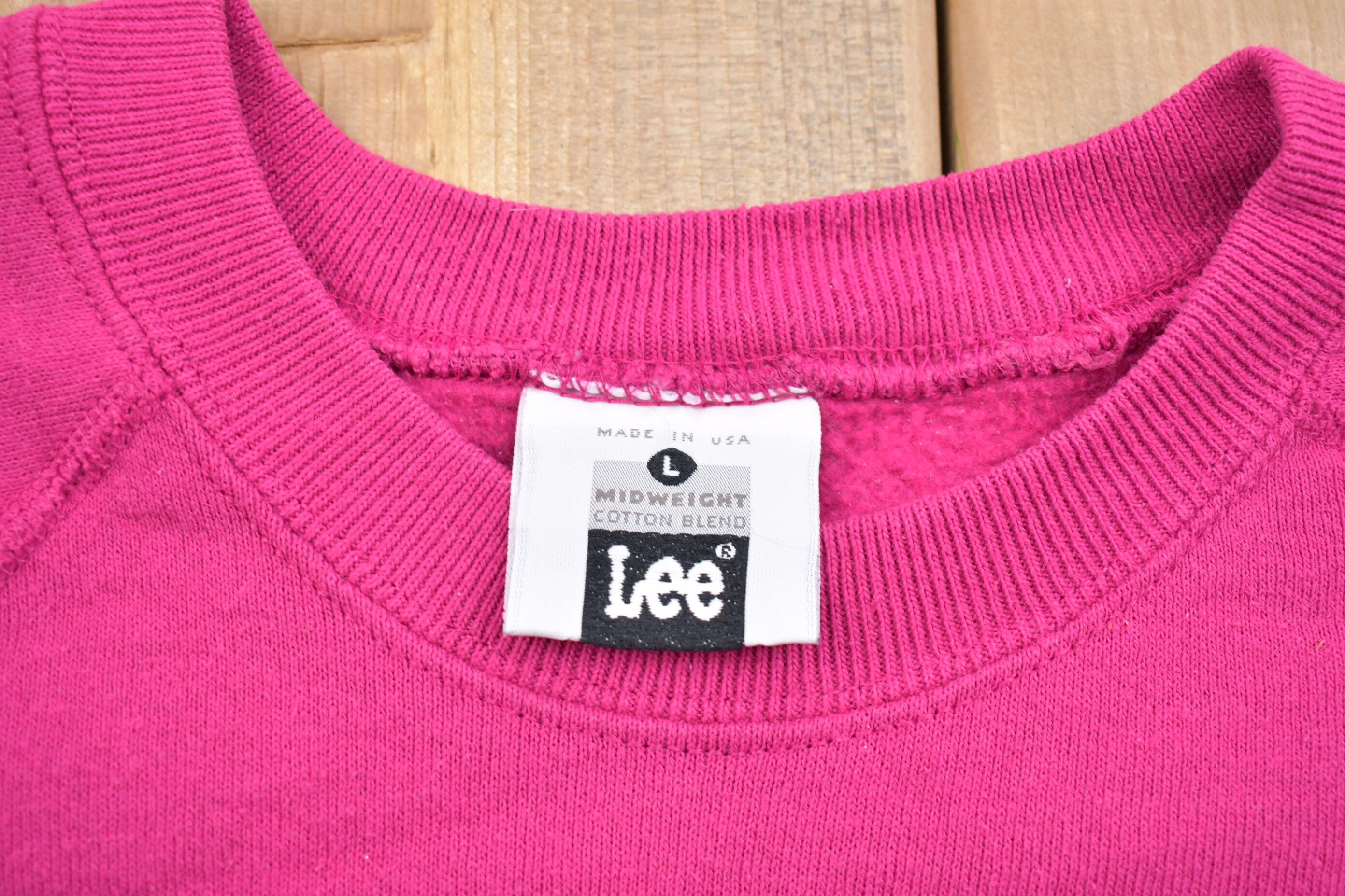 Vintage 1980s Lee Heart Graphic Raglan Crewneck Sweatshirt