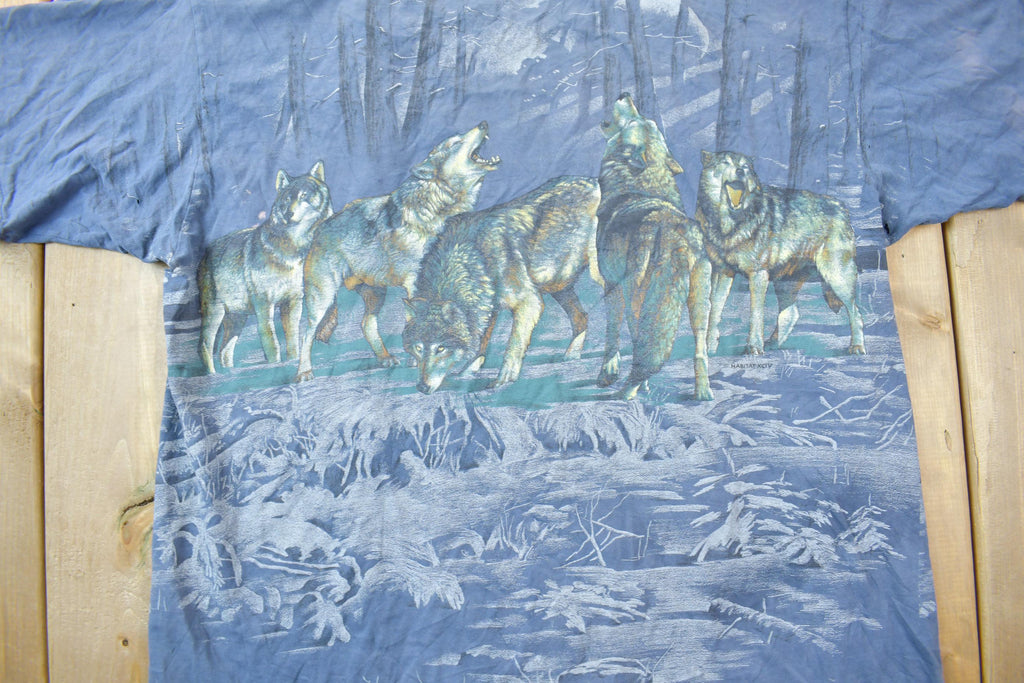 Vintage 1990s Grey Wolf Theme All Over Print Graphic T-Shirt