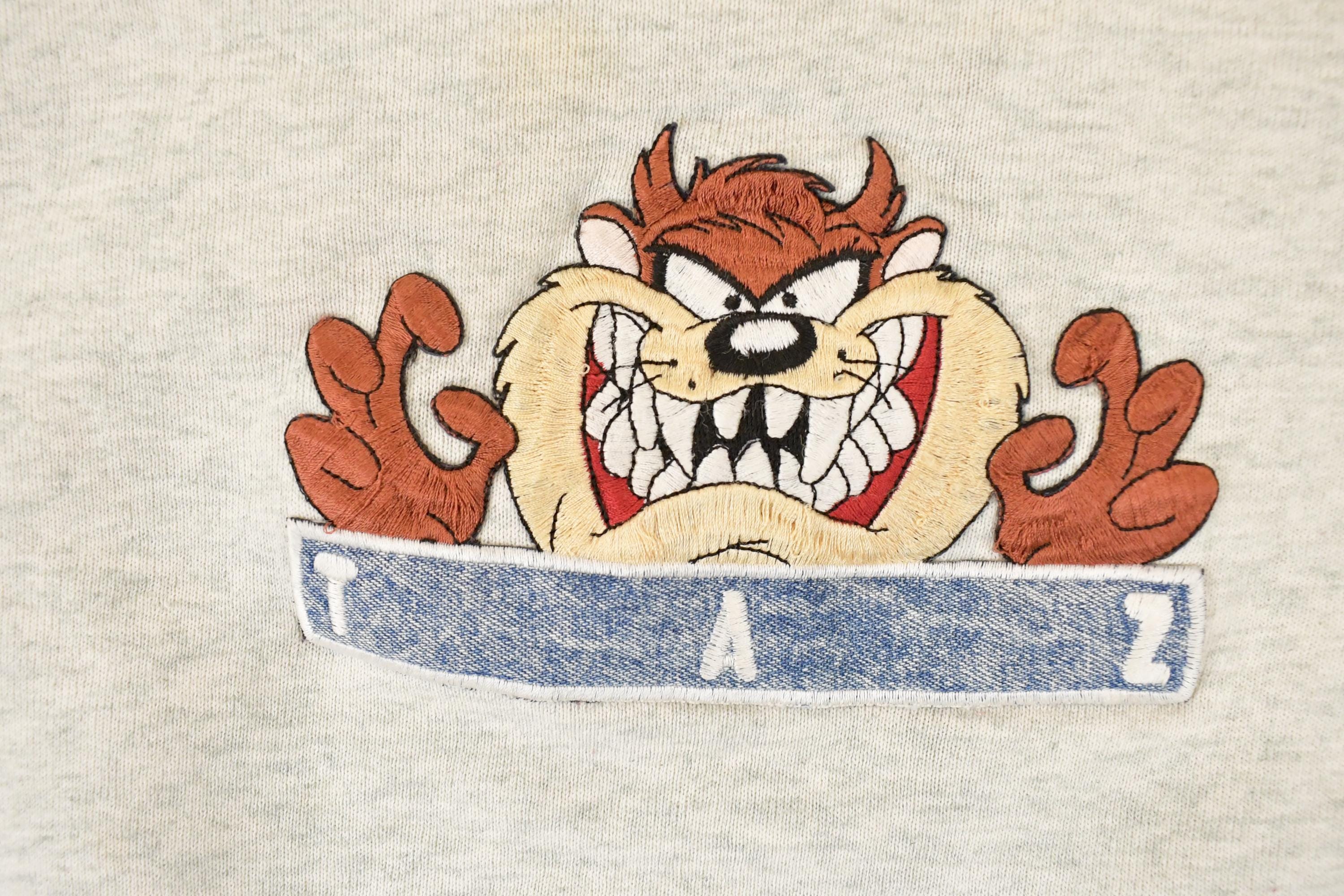 Vintage 1990s Looney Tunes Taz Embroidered Crewneck Men's L / Vintage Warner Brothers Sweatshirt / Made In USA