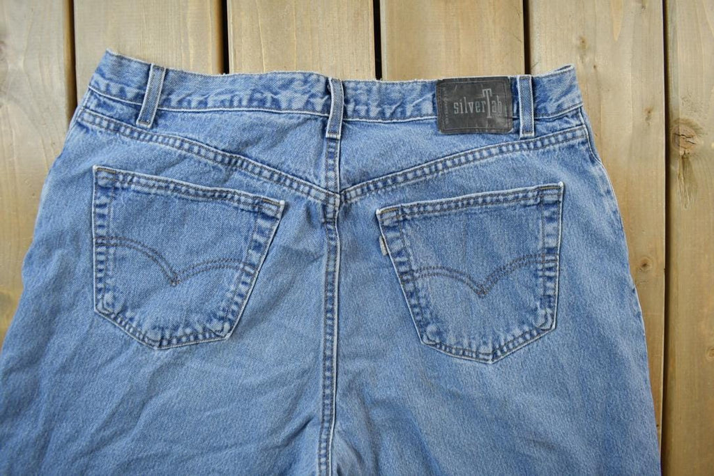 Vintage 1990s Levi Silver Tab Straight Loose Jeans Size 34 x 33