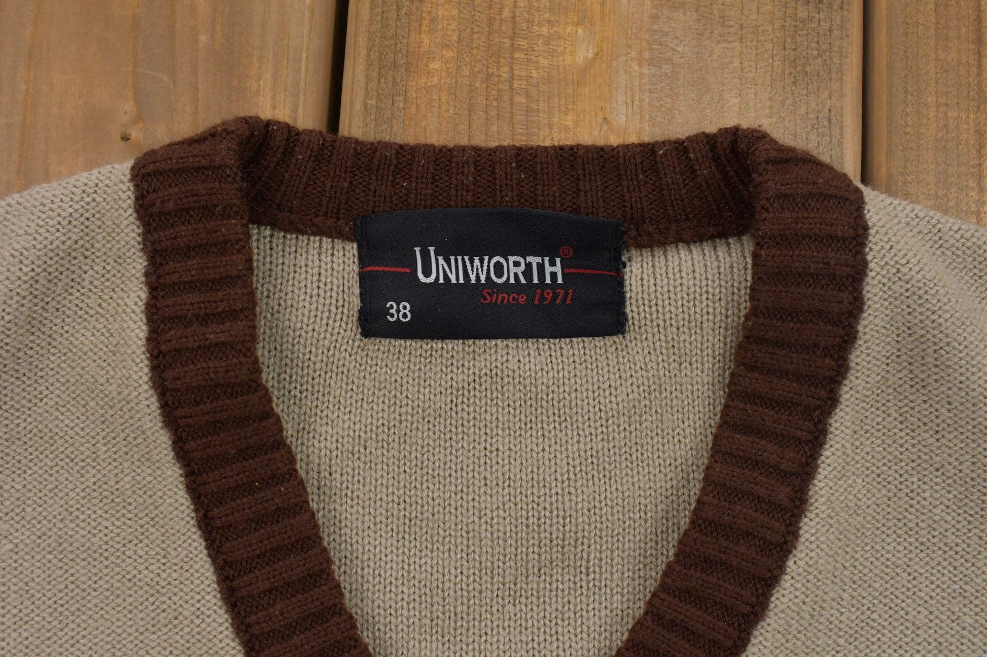 1970s Vintage Uniworth Knitted V Neck Sweater