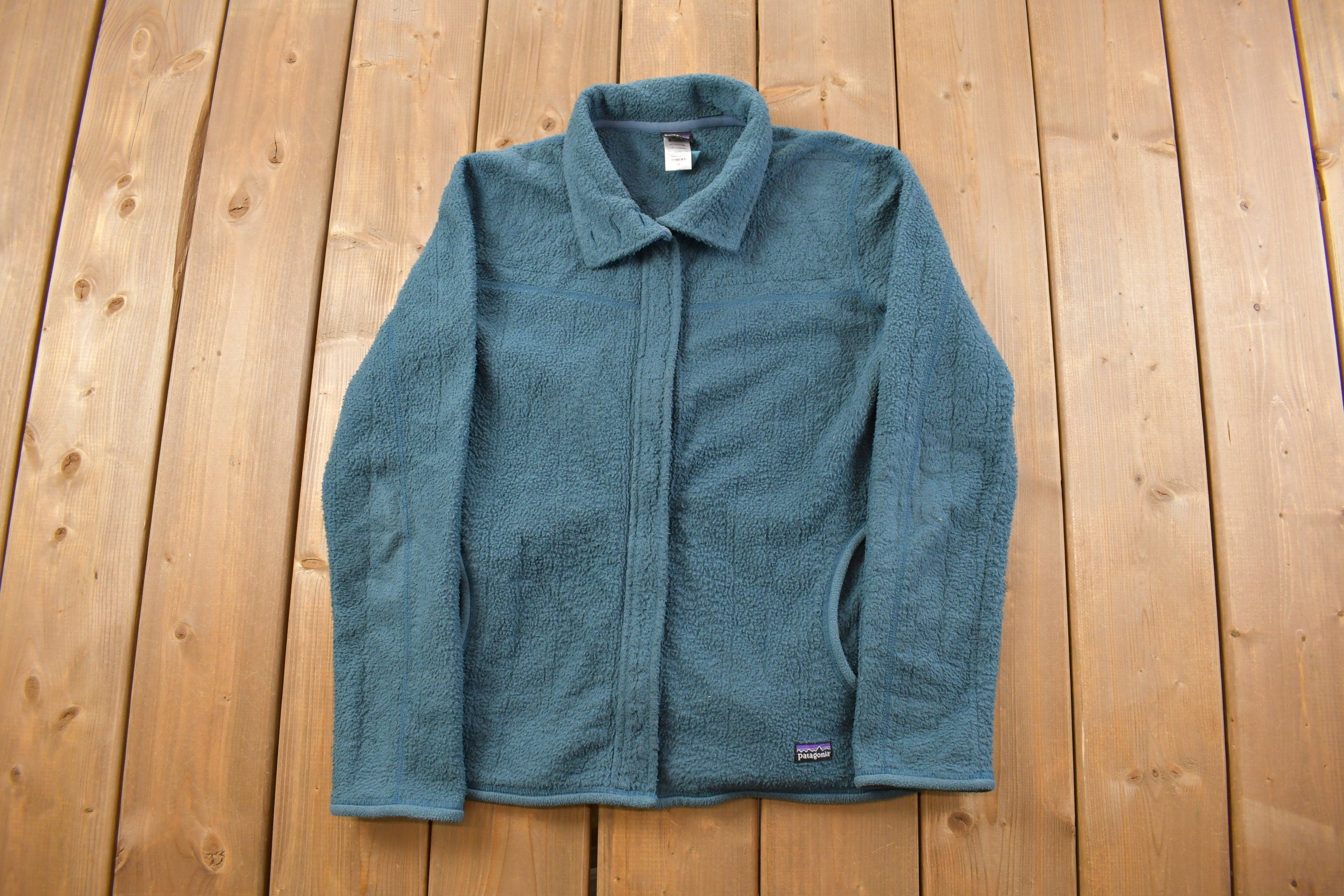 Vintage 1990s Patagonia Blue Women's Zip Up Fleece Sweater