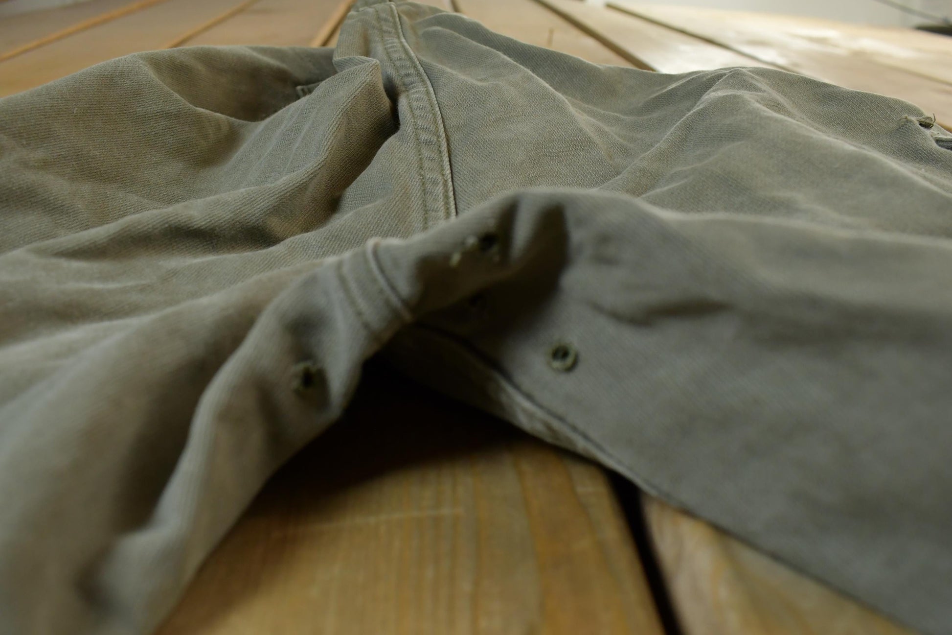 Vintage 1990s Army Green Cargo Pants Size 33 x 27 / Streetwear / Army Pants / Military Pant's / Vintage Cargos / Made In