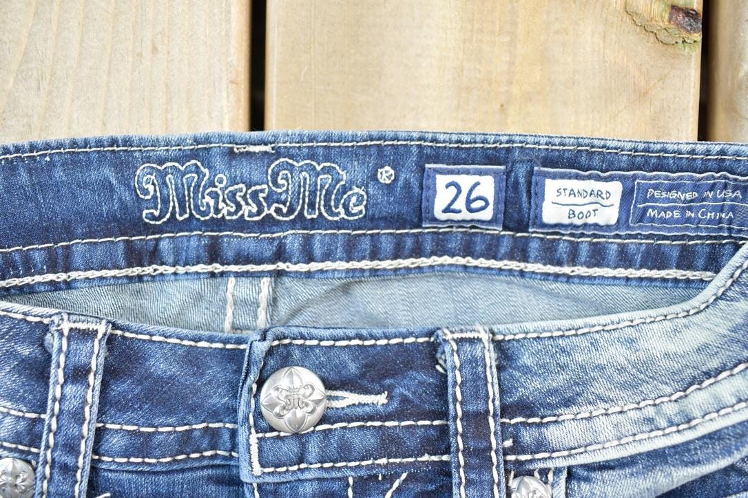 Vintage Y2K Miss Me Bedazzled Low Rise Jeans Size 26x31