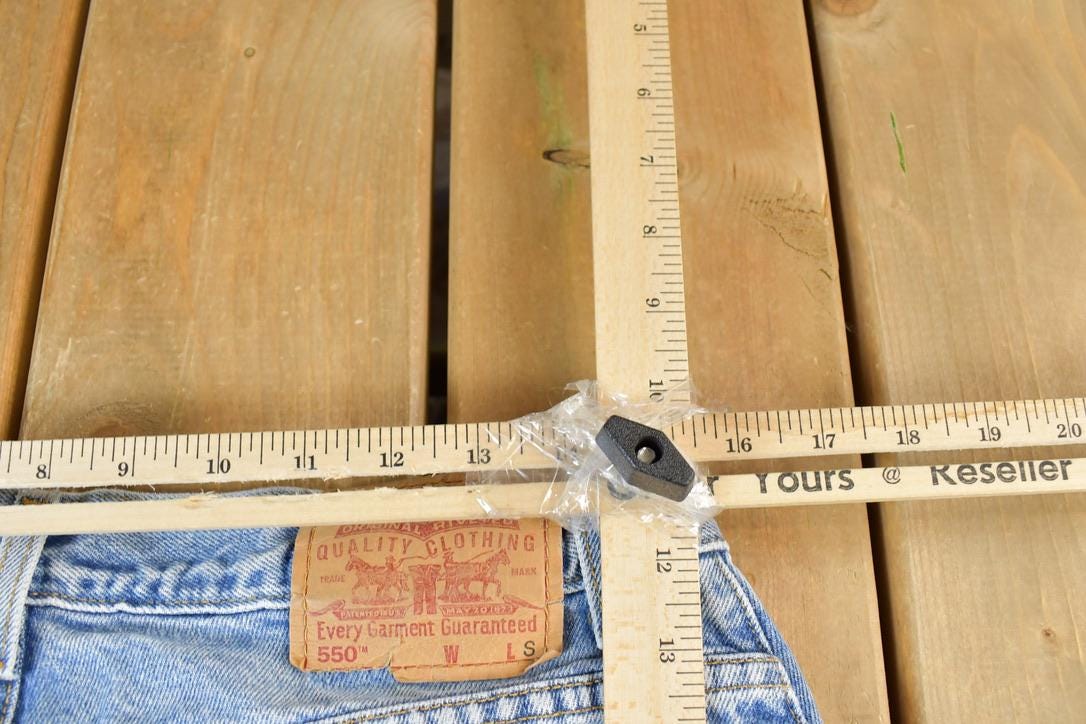 Vintage 1990s Levi Strauss Red Tab Denim Jeans Size 30
