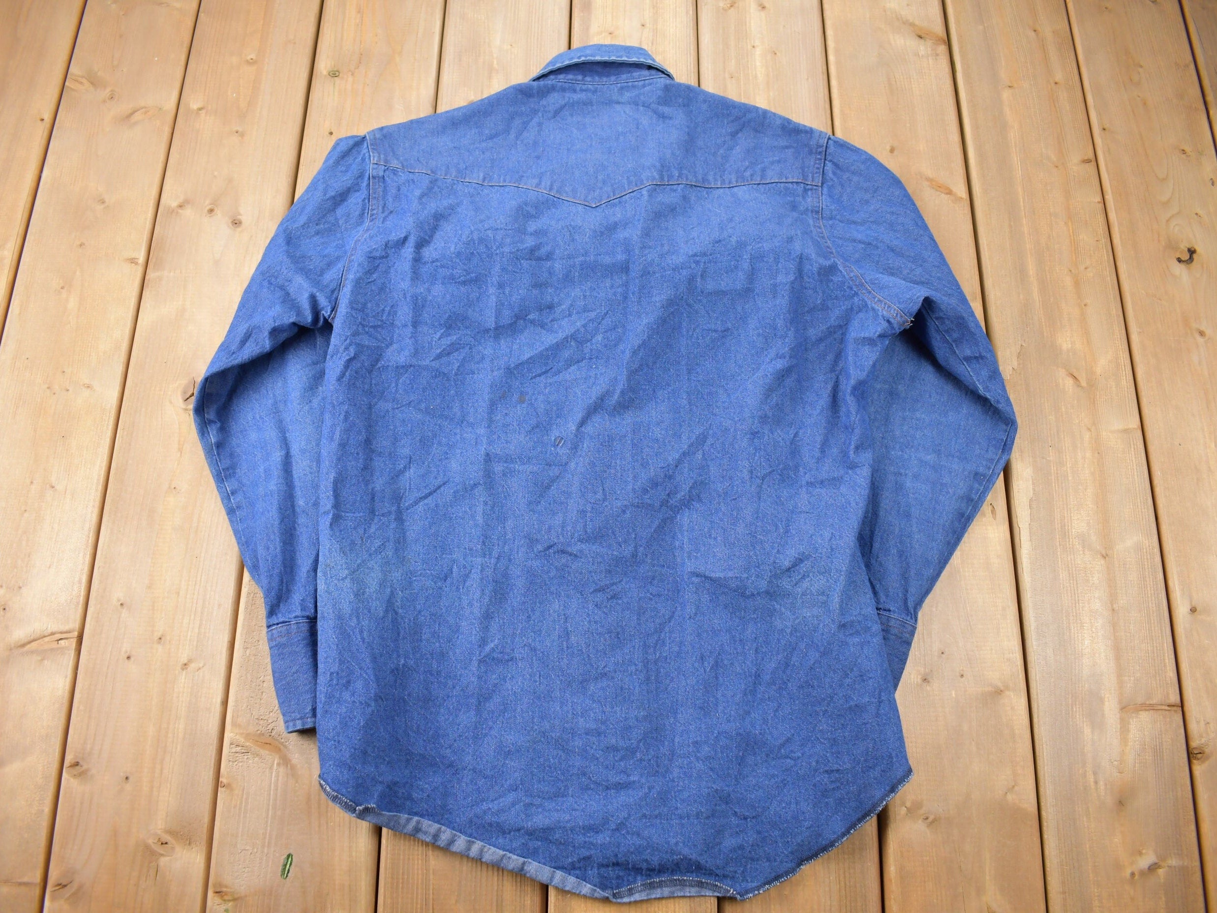 Vintage 1990s Wrangler Western Style Denim Snap Button Shirt