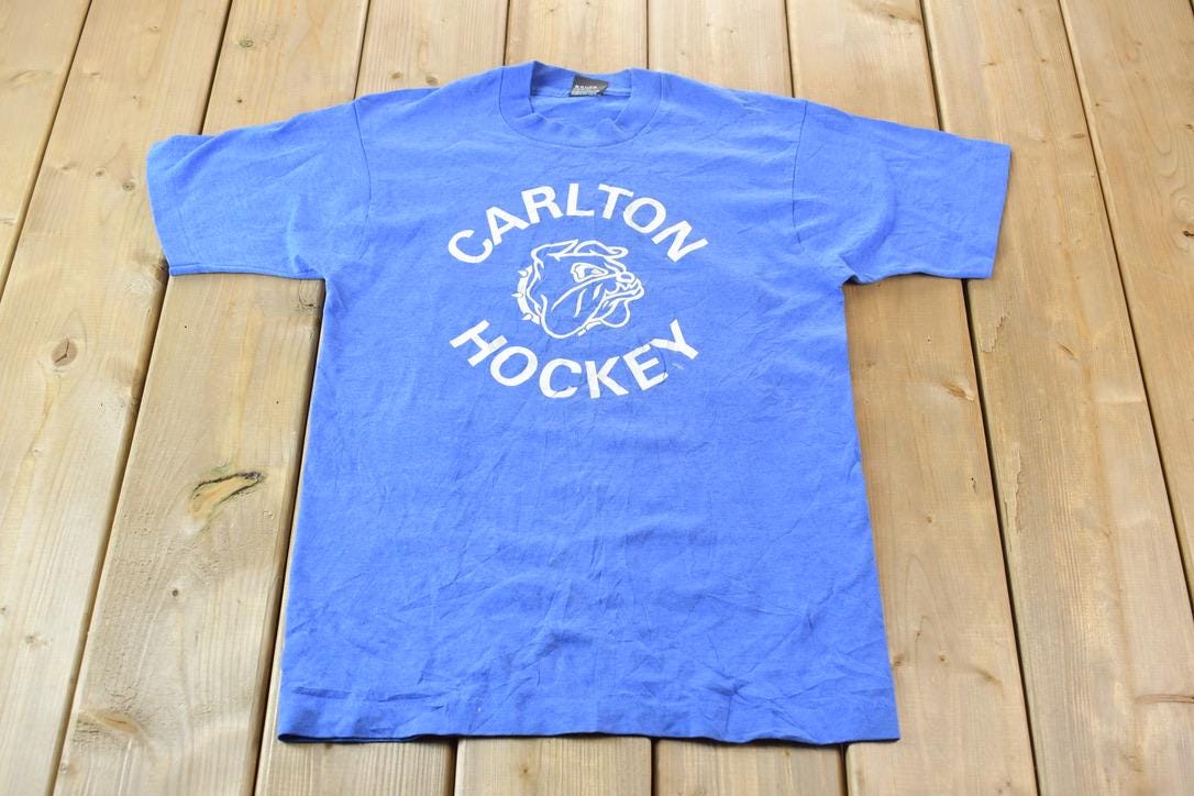 Vintage 1990s Carlton Bull Dogs Single Stitch Graphic Hockey T-Shirt Made In USA