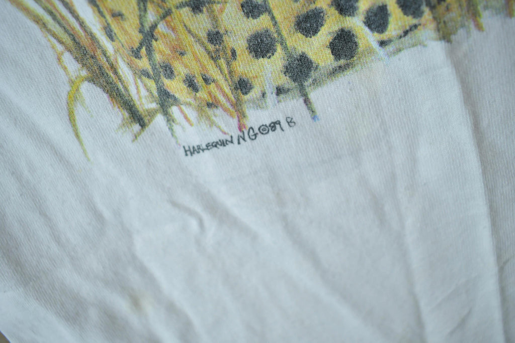 Vintage 1989 Jungle Cats Theme Graphic T-Shirt
