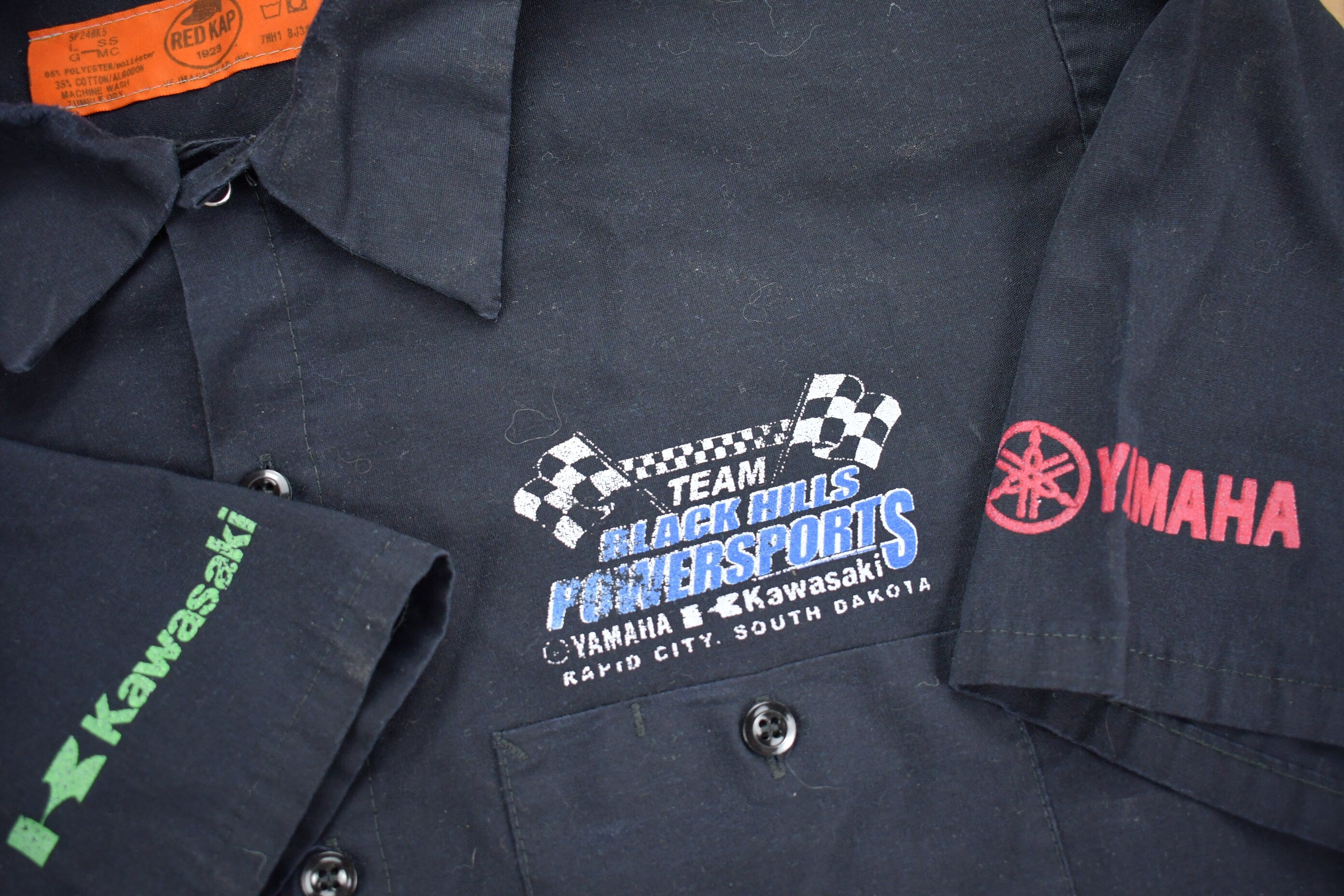 Vintage 1990s Yamaha Kawasaki Black Hills Power Sports Button Up Shirt