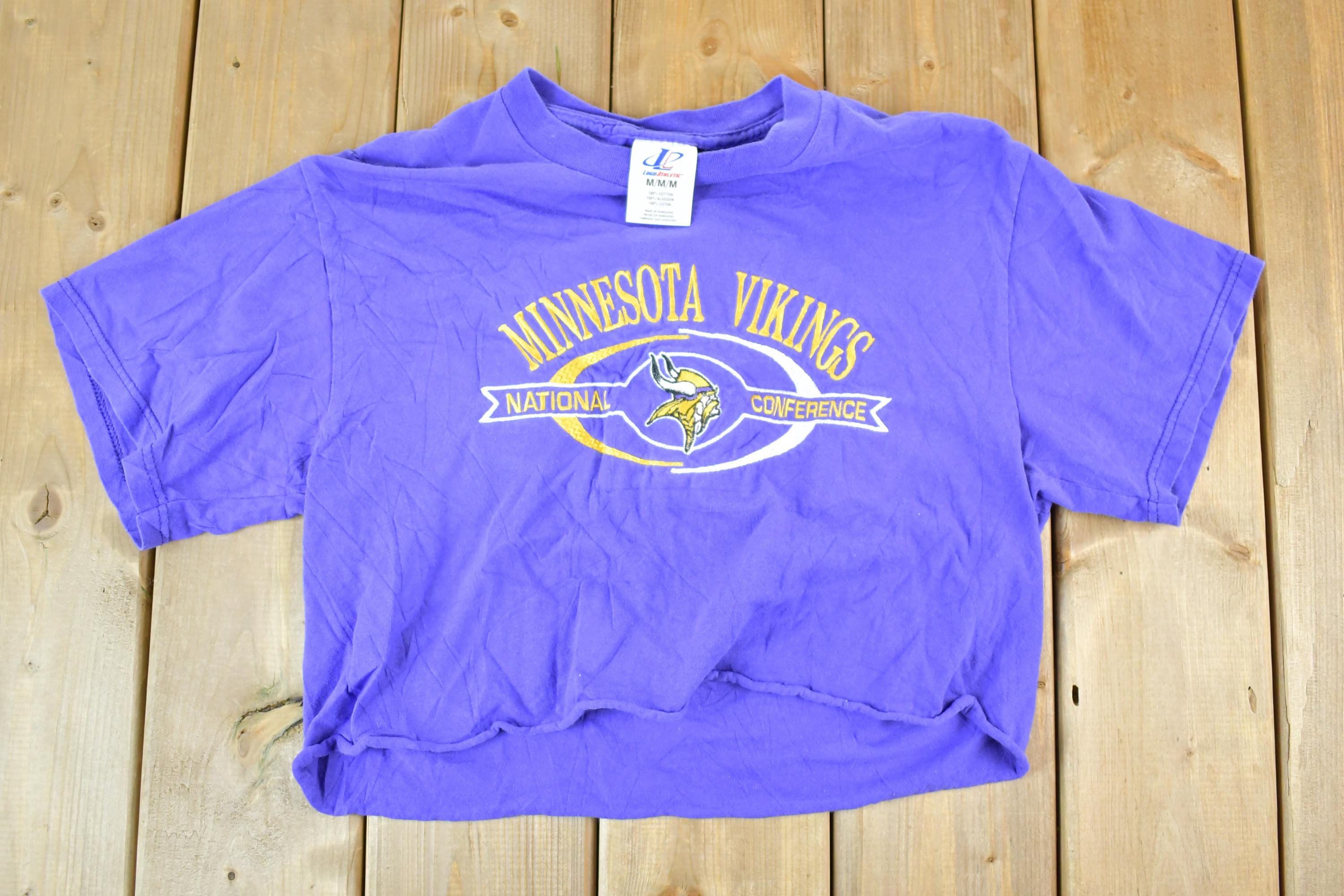 Vintage 1990s Minnesota Vikings Logo Athletic NFL Graphic Cropped T-Shirt Made In USA