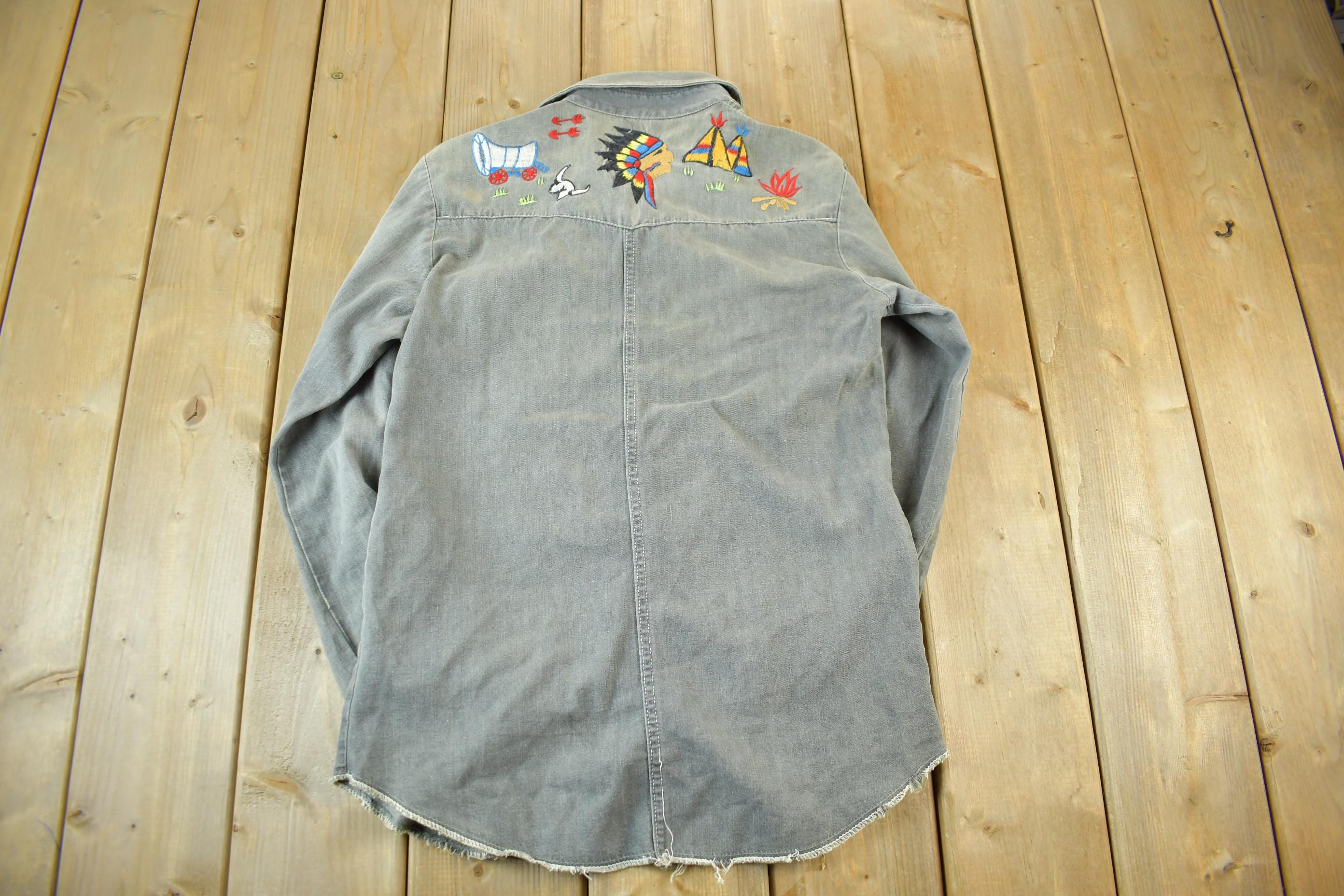 True Vintage 1970s Western Native Button Up Shirt Womens Small-Medium