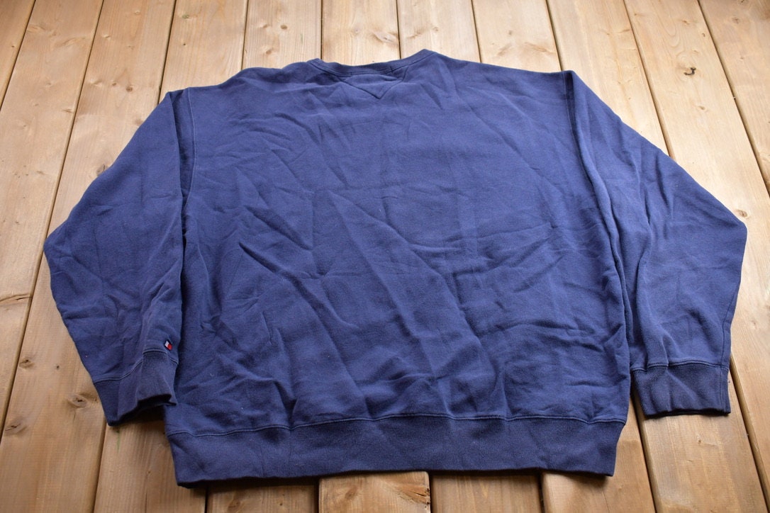 Vintage 1990s Tommy Hilfiger Graphic Crewneck Sweatshirt