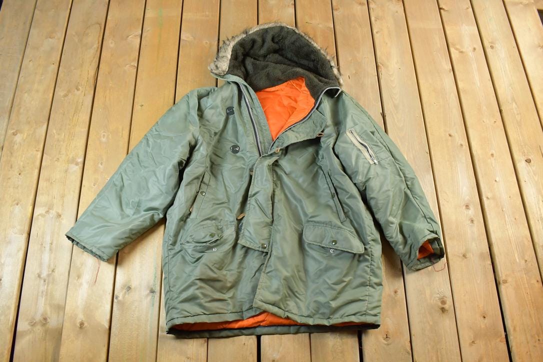 Vintage 1990s Goose Down Army Green Puffer Jacket