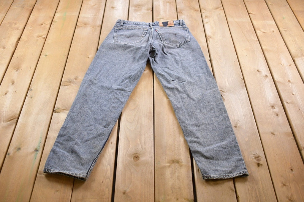 Vintage 1990s Levi's 550 Red Tab Denim Jeans Size 30 x 32