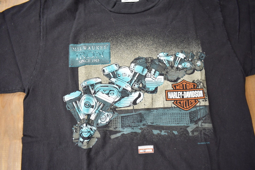 Vintage 1990s Racers Edge Harley Davidson Milton Ontario Graphic T-Shirt Made In Canada