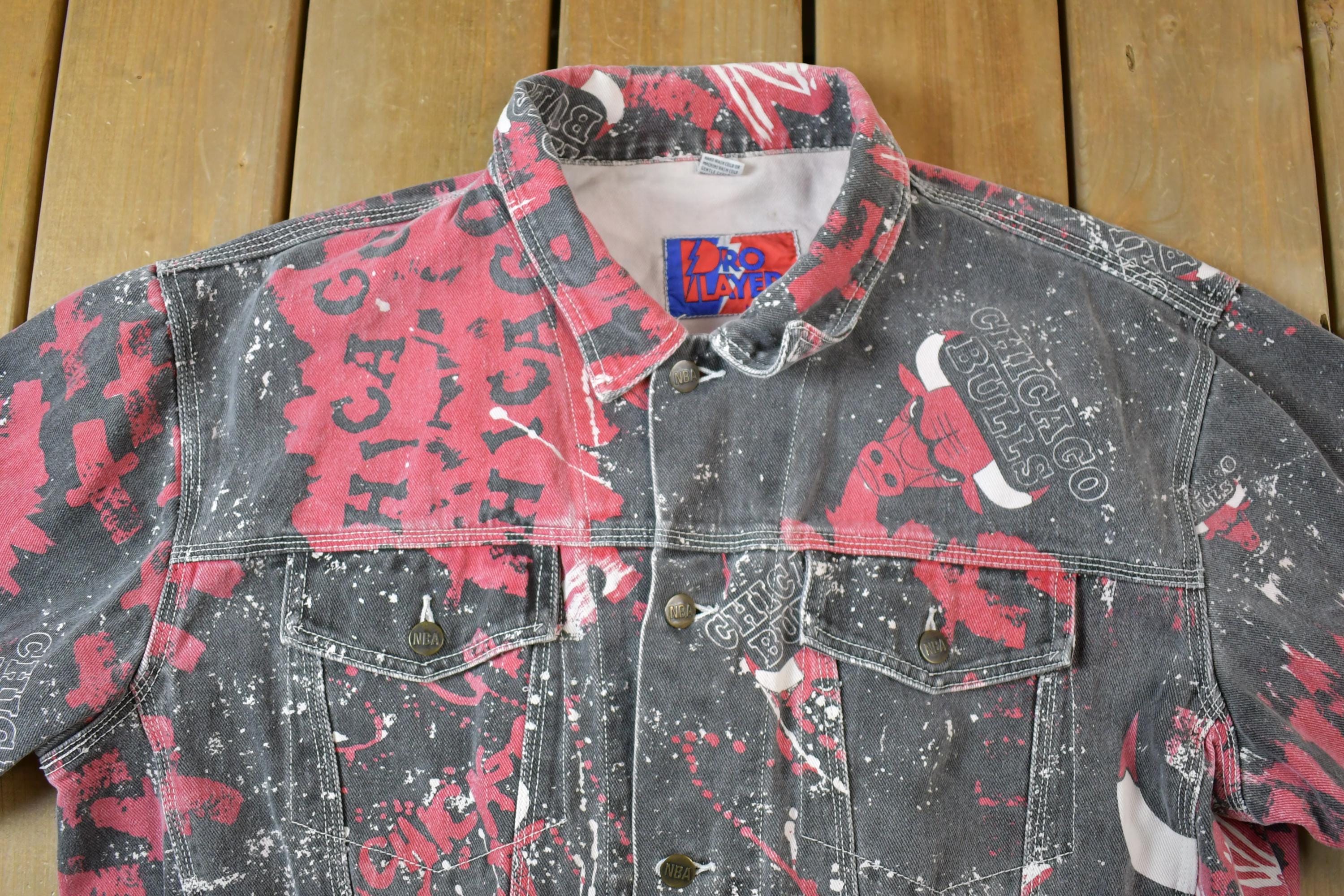Vintage 1990s Chicago Bulls All Over Print NBA Basketball Boxy Fit Jean Jacket
