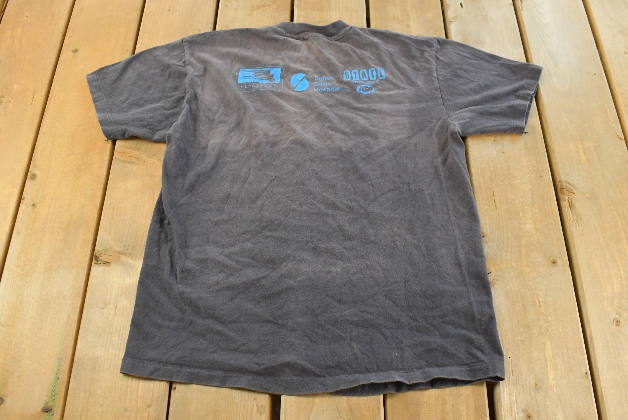 Vintage 1990s Davis Marathon Running Graphic Souvenir T-Shirt Men's L