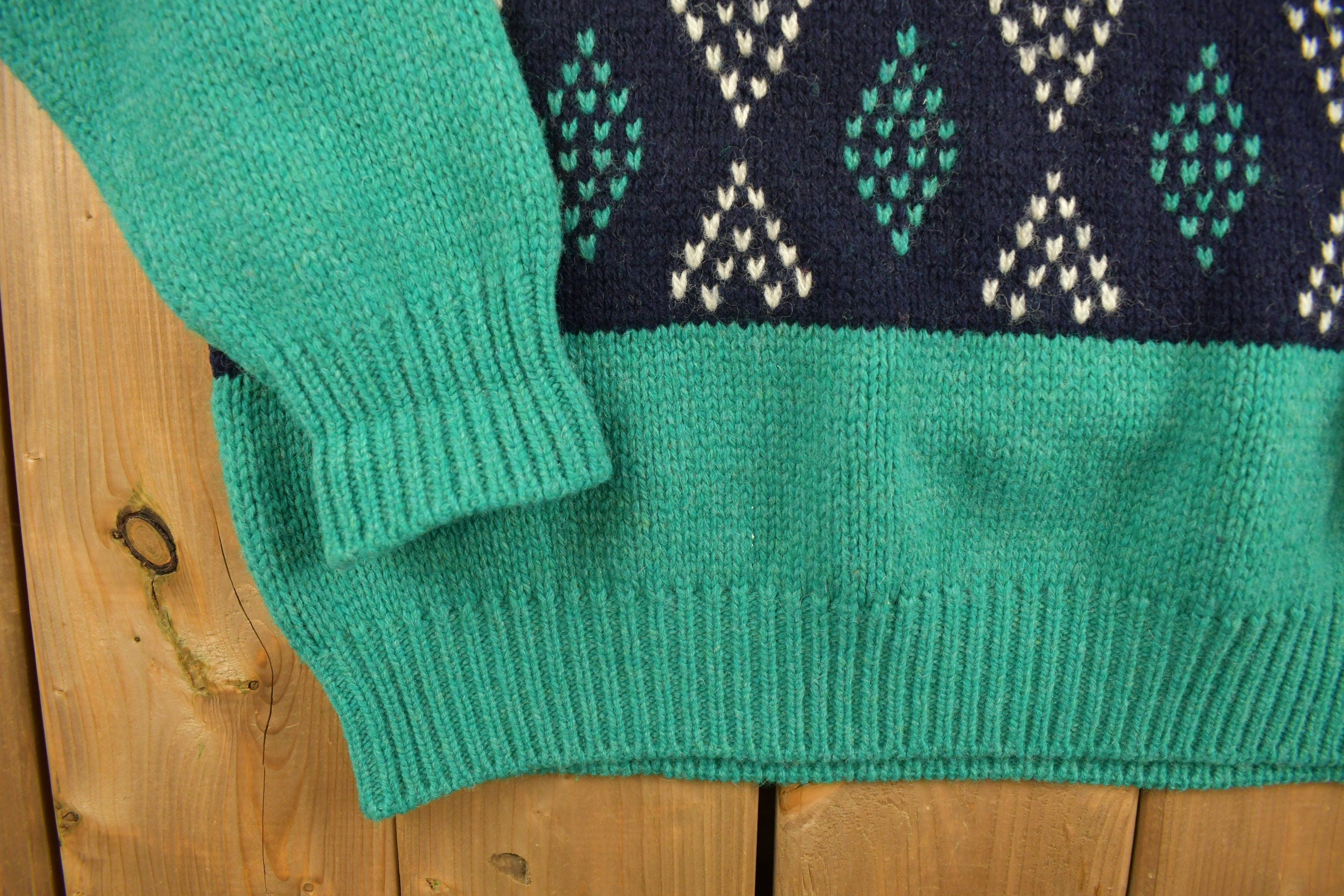 Vintage 1990s United Colors Of Benneton Knitted Sweater  Vintage 90s Crewneck  Pattern Sweater  Shetland Wool  Made In Italy