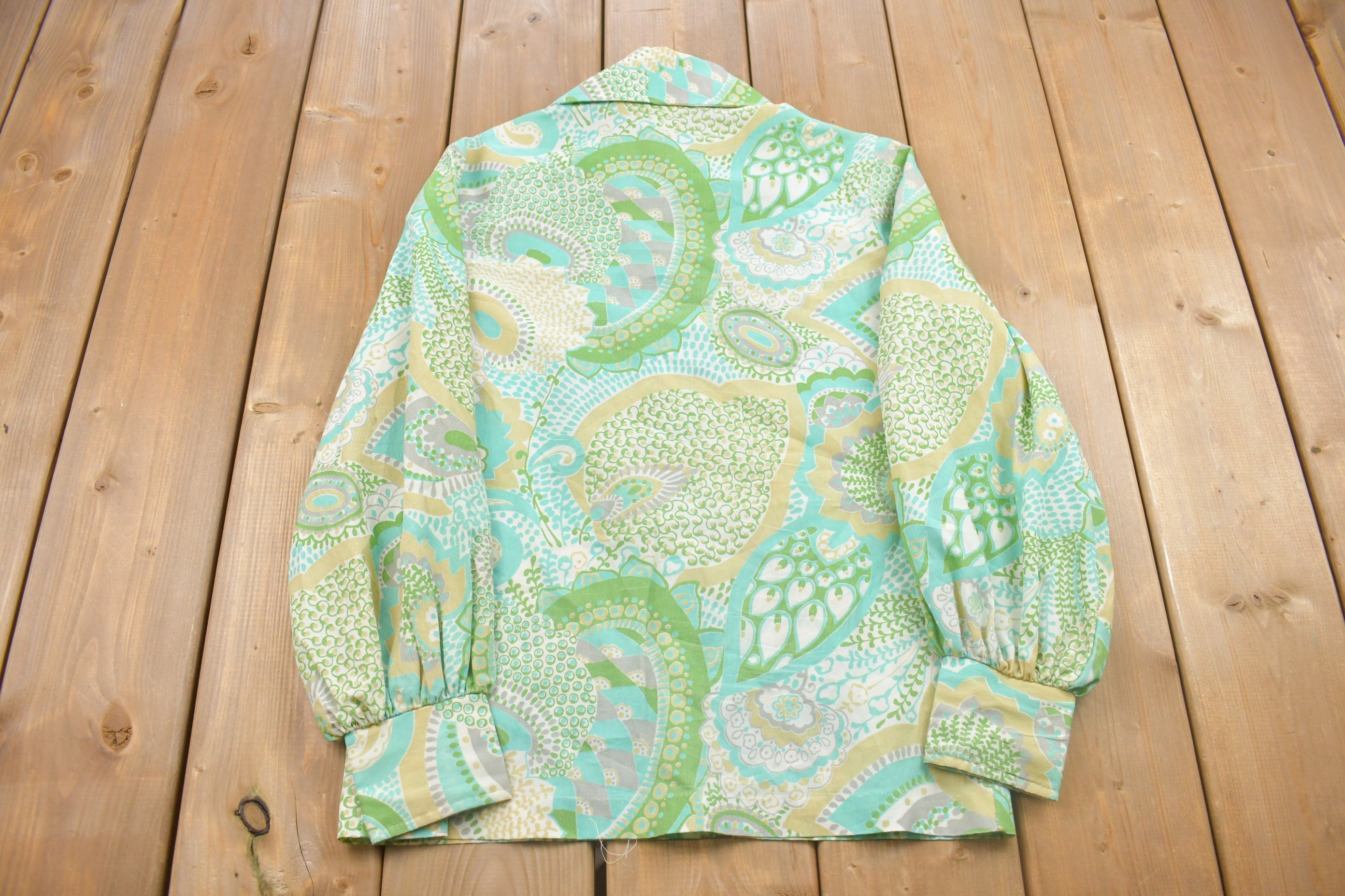 Vintage 1980s Queen's Way to Fashion Button Up Shirt