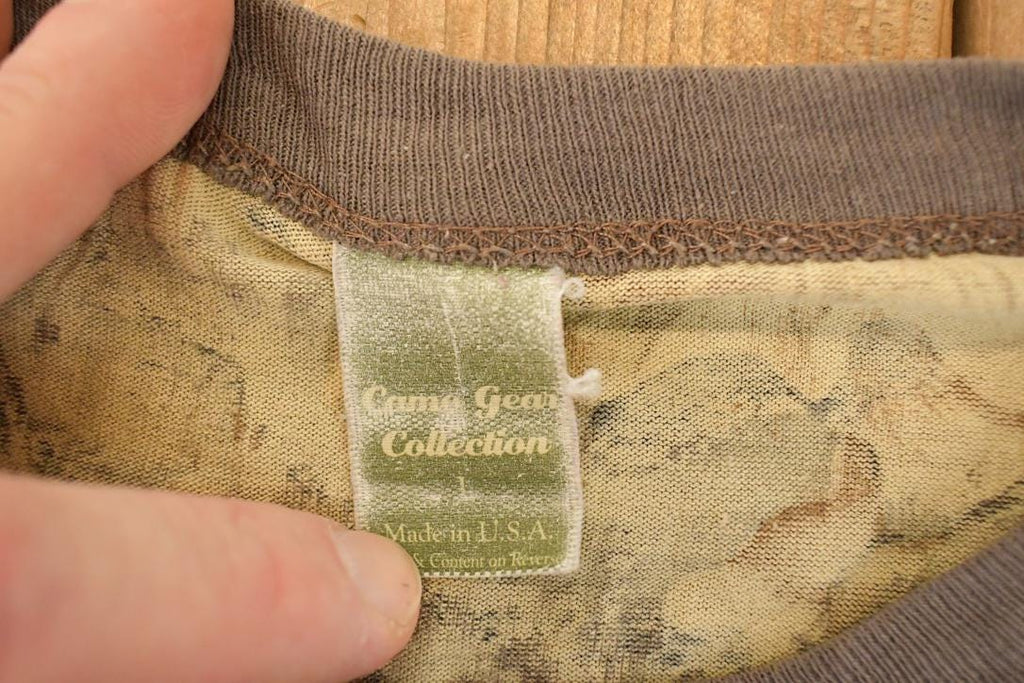 Vintage 1990s Camo Gear Collection Realtree Camo AOP Graphic Print Crewneck Shirt Mens L