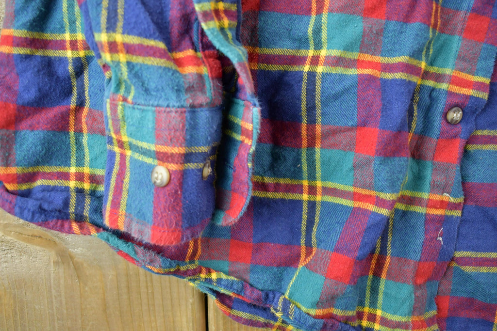Vintage 1990s Boston Traders Plaid Flannel Button Up Shirt /