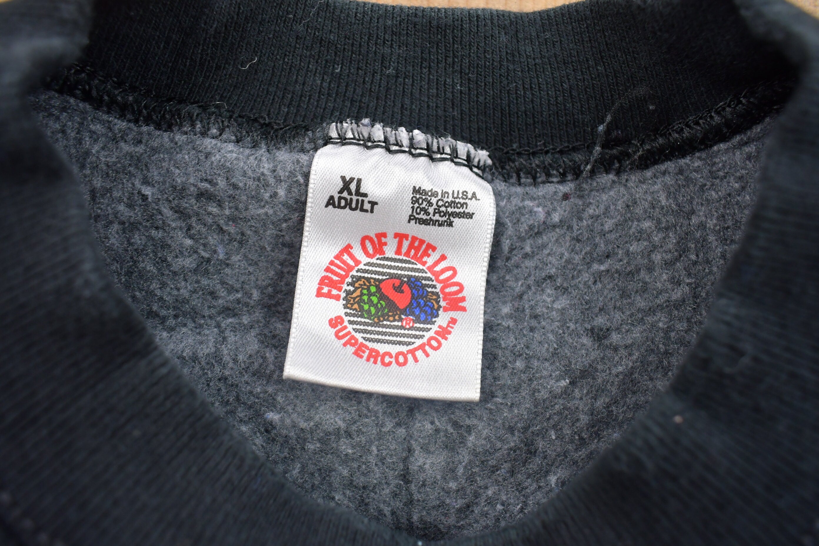 Vintage 1990s Minotti's Crewneck Sweatshirt / 90s Crewneck / Made In USA / Essential / Streetwear / 90s