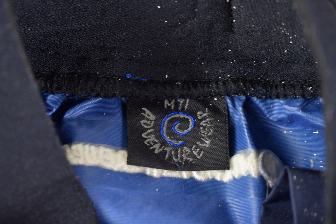 Vintage 1990s MTI Adventure Wear Technical Pullover / 90s Crewneck / Tech Wear / Nylon / 80s / 90s / Streetwear / Vintage MTI