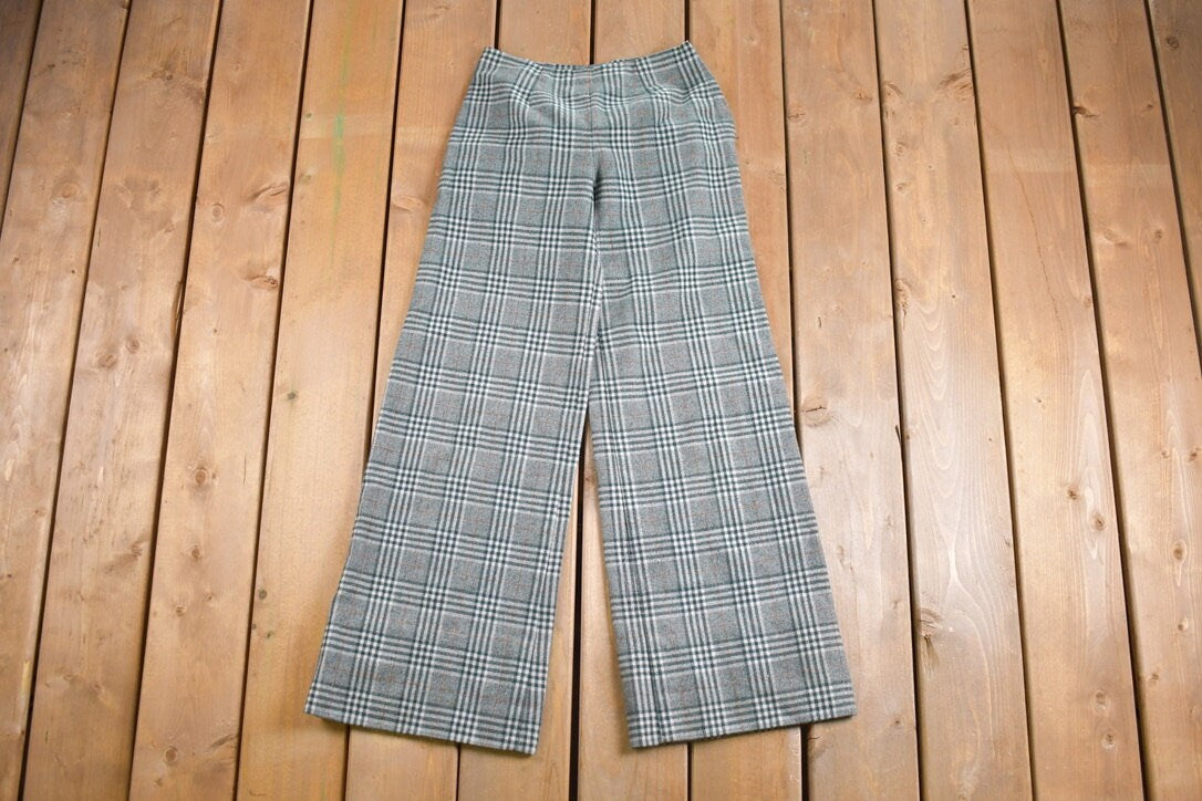 Vintage 1970s Flared Plaid Pants Size 25 x 28.5 / Flared Trousers / 70s Flares / Streetwear / Made In USA / True Vintage Womens Flares