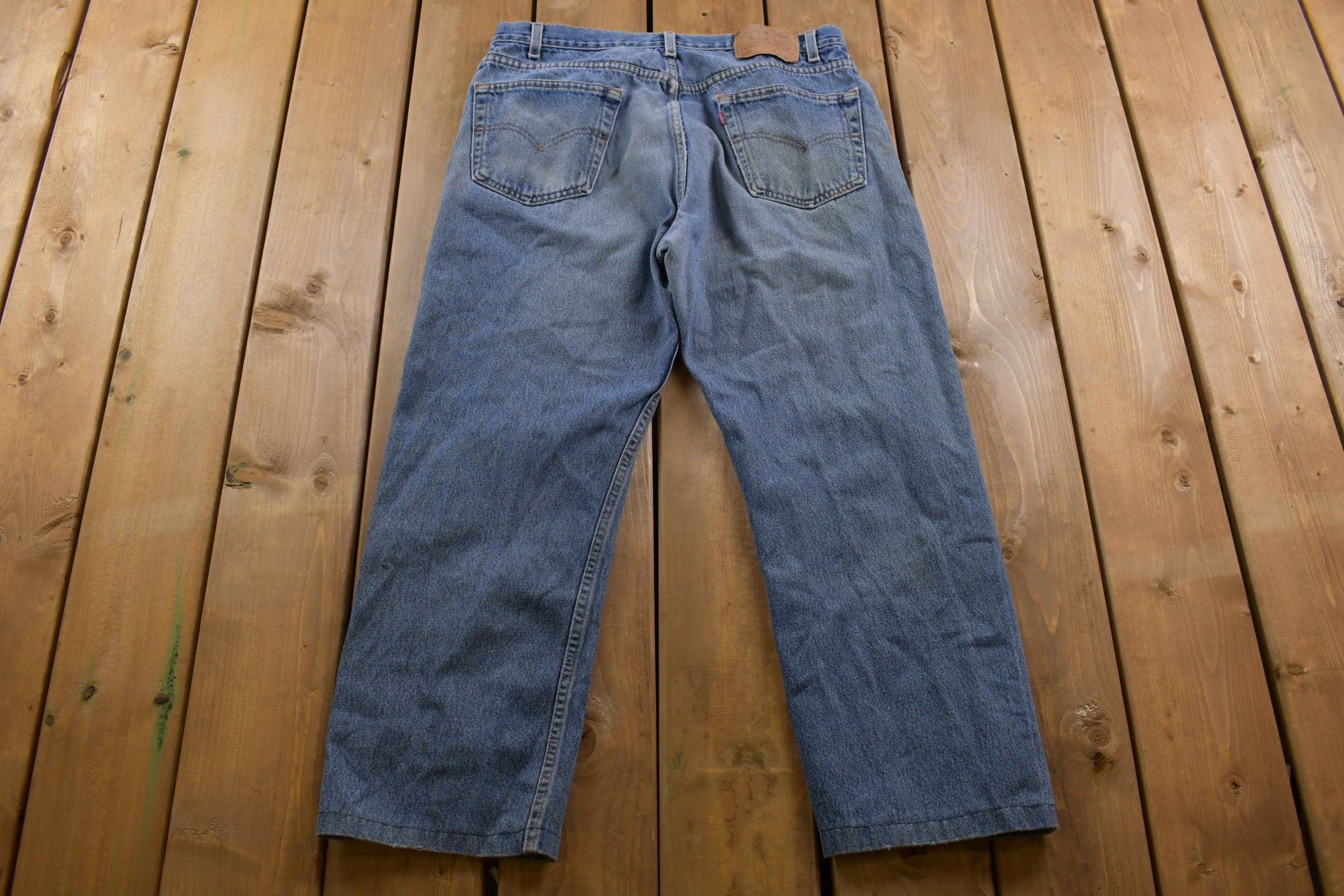 Vintage 1990s Levi's 505 Red Tab Jeans Size 34 x 26