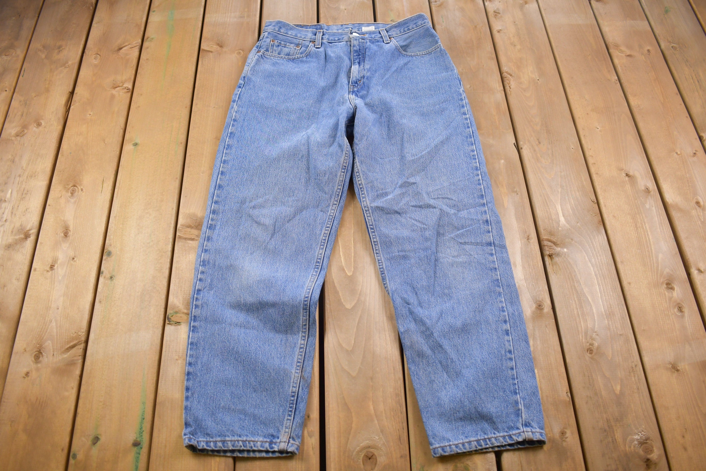 Vintage 1990s Levi's 560 Red Tab Jeans Size 32 x 28