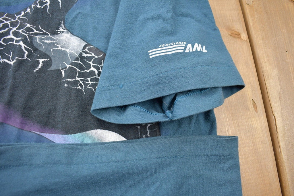 Vintage 1990s Killer Whale Canada T-Shirt / Souvenir T Shirt / Whale Theme / Made In Canada / Vacation Tee / Travel & Tourism