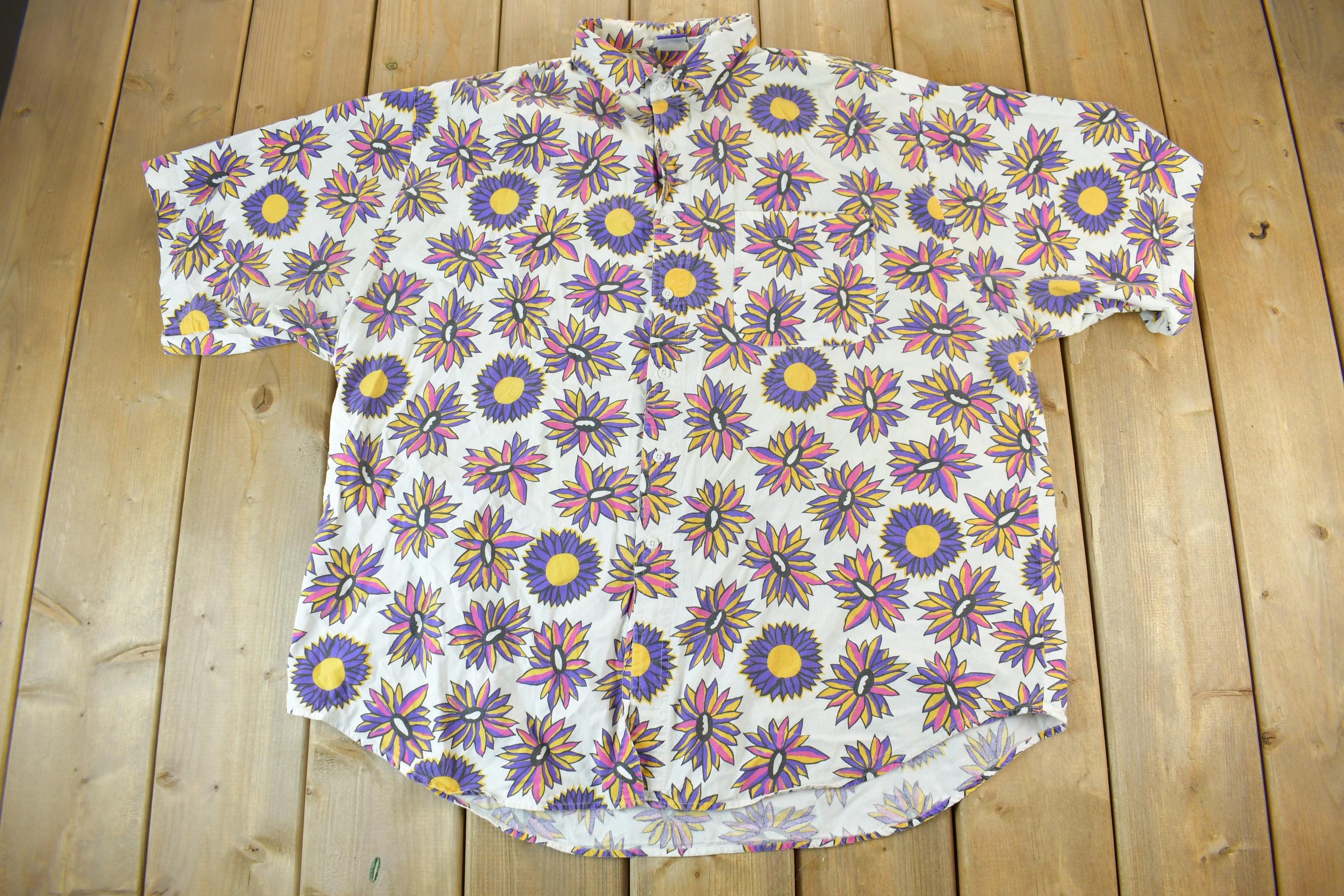 Vintage 1990s Pro Spirit All Over Print Floral Geometric Short Sleeve Button Up Shirt