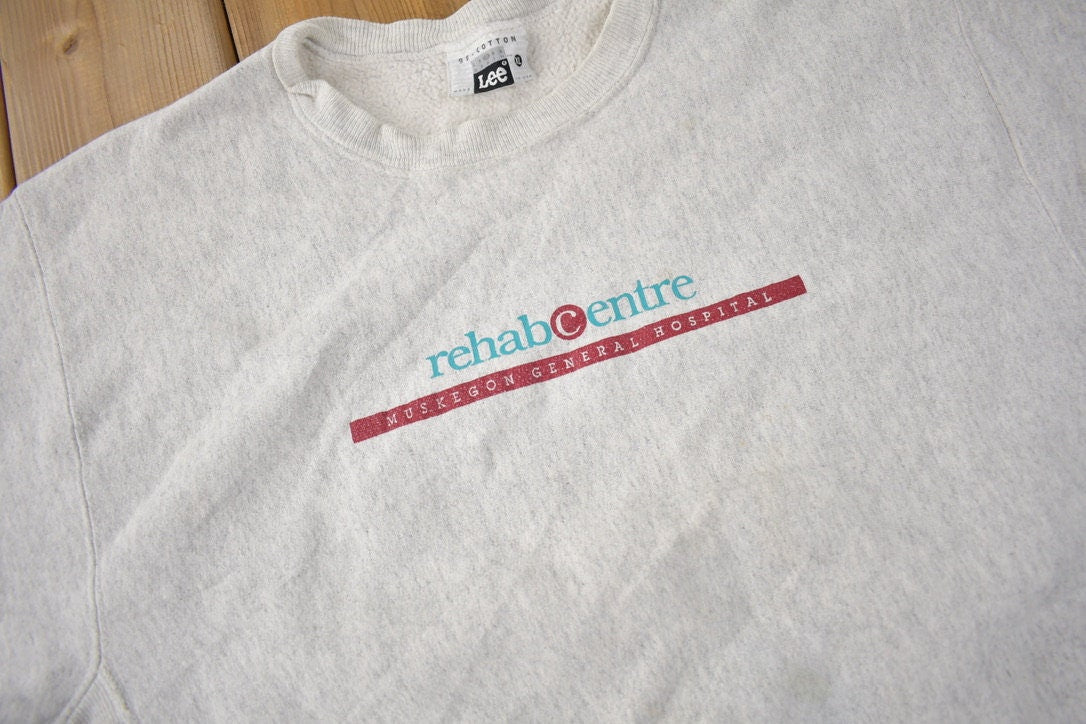 Vintage 1990s Muskegon General Hospital Rehab Centre Crewneck Sweatshirt Made In USA