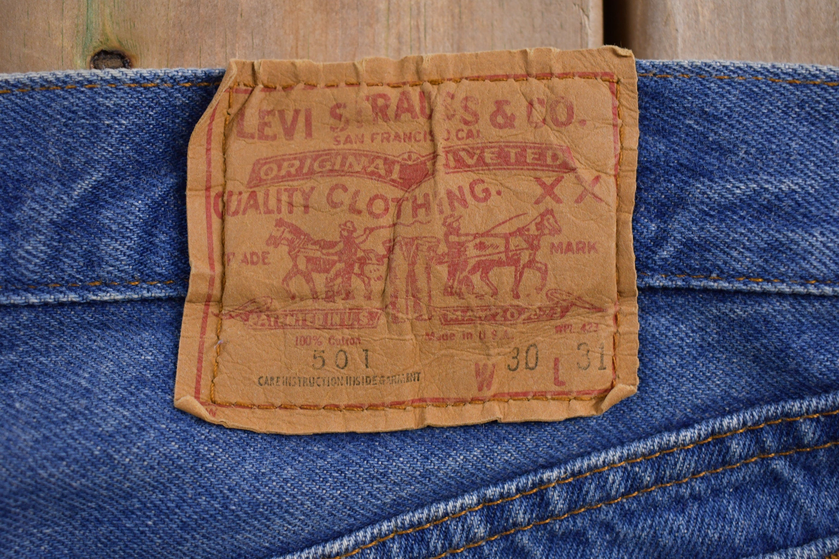 Vintage 1990s Levi's 501 Red Tab Jeans Size 28 x 27