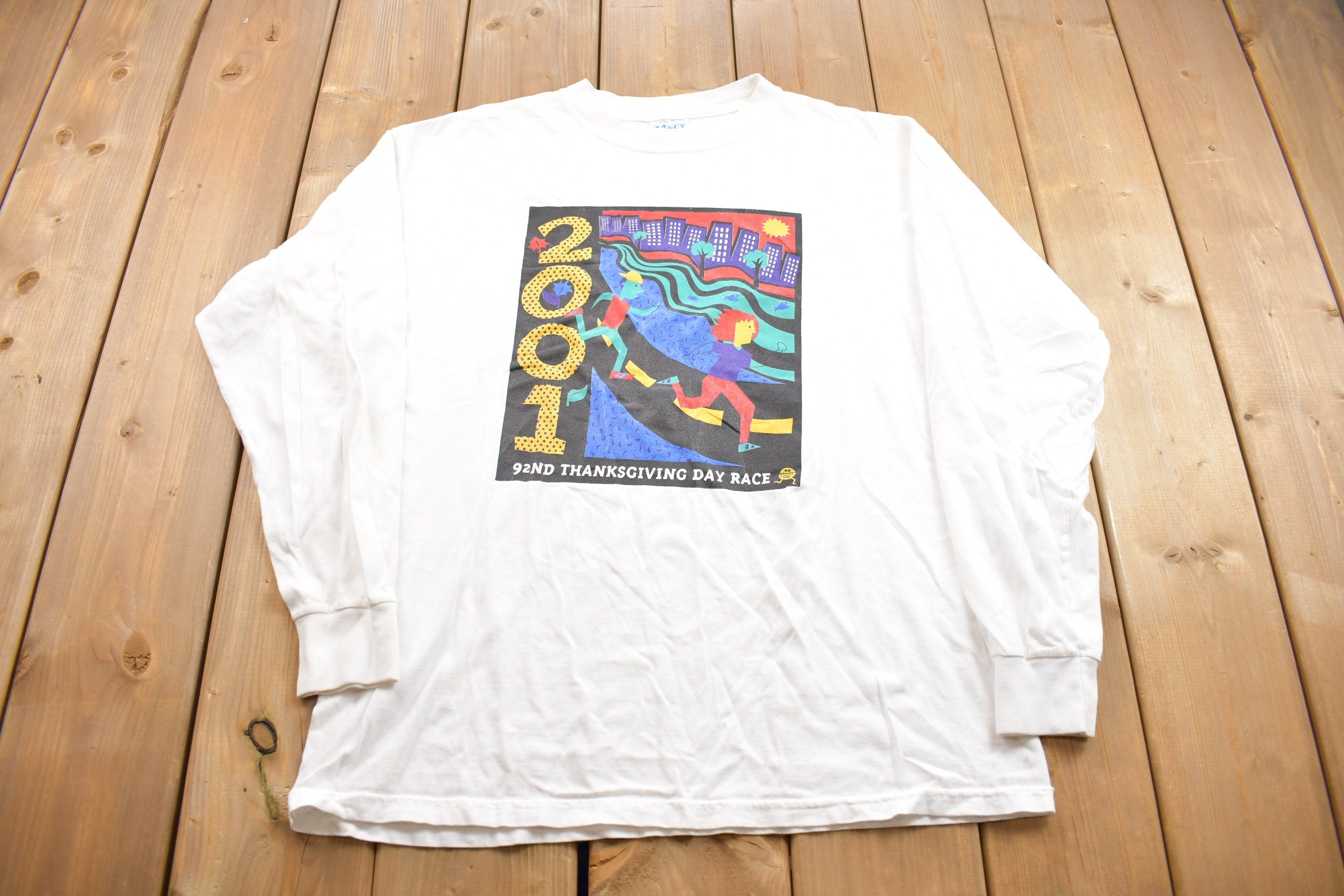 Vintage 2001 Thanksgiving Day Race Graphic T Shirt