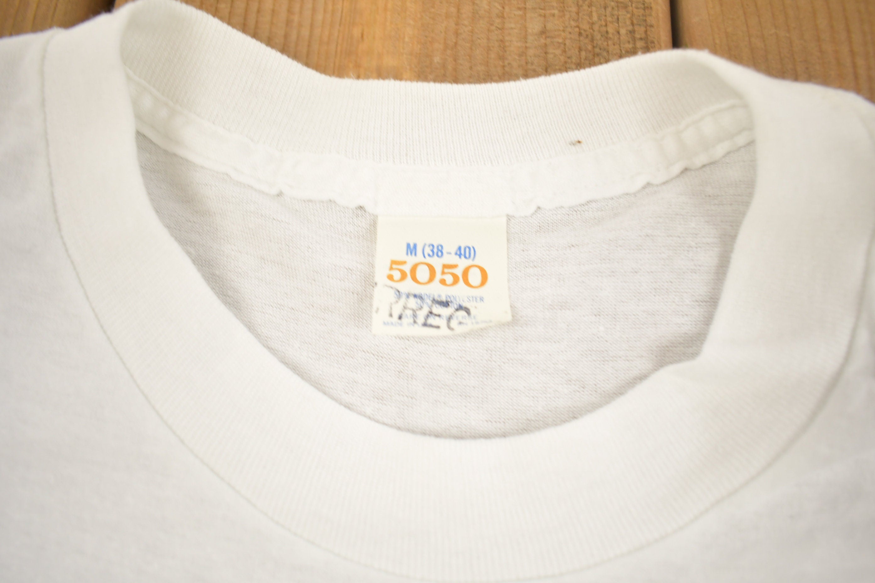 Vintage 1990s Cute Bunny Graphic T-Shirt