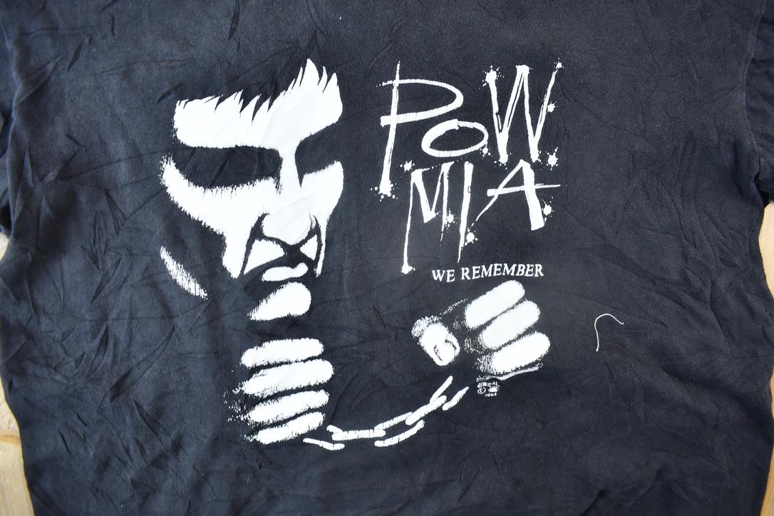 Vintage 1980s POW-MIA We Remember Graphic T Shirt