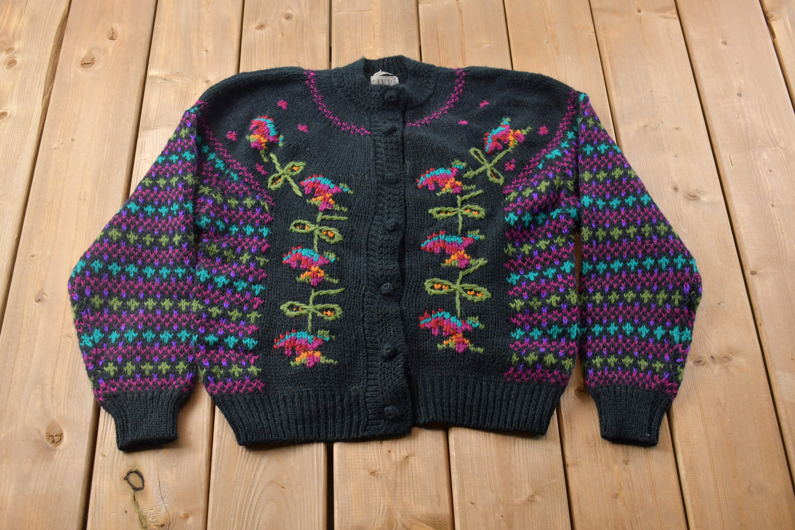 Vintage 1990s Ivy Hand Knitted Button Up Sweater