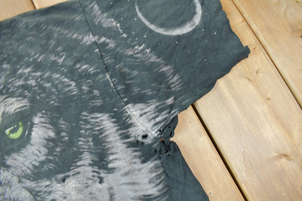 Vintage 1995 Grey Wolf Theme All Over Print Liquid Blue Graphic T-Shirt