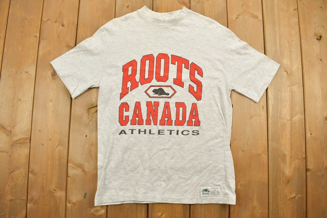 Vintage 1990s Roots Canada Graphic T-Shirt