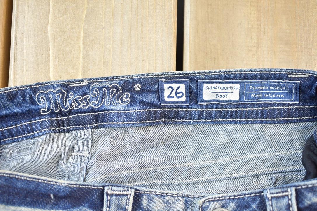 Vintage Y2K Miss Me Bedazzled Low Rise Jeans Size 26x32
