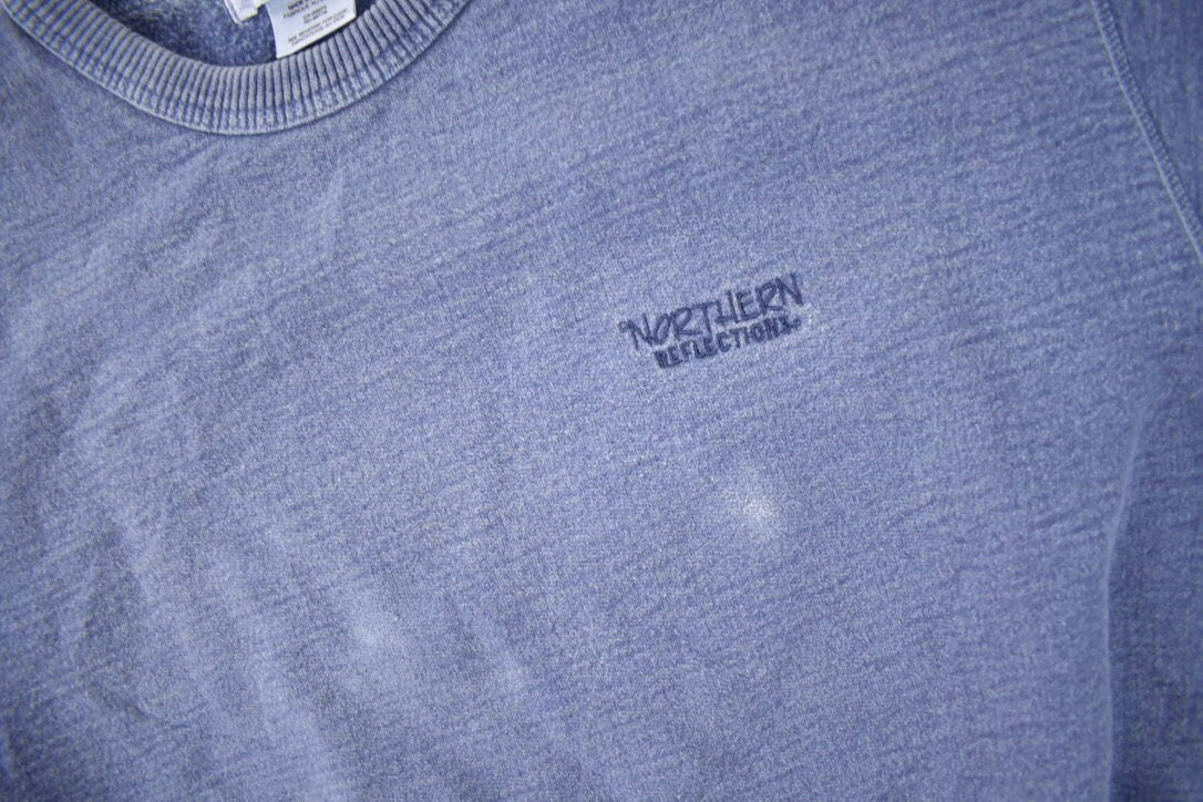 Vintage 1990s Northern Reflections Embroidered Crewneck Sweatshirt Made In Canada